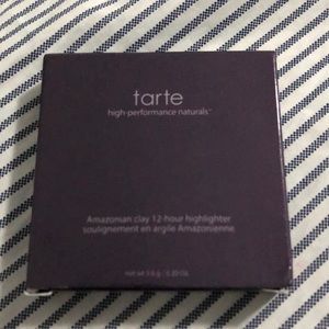 Tarte Amazonian clay 12 hour highlighter.
